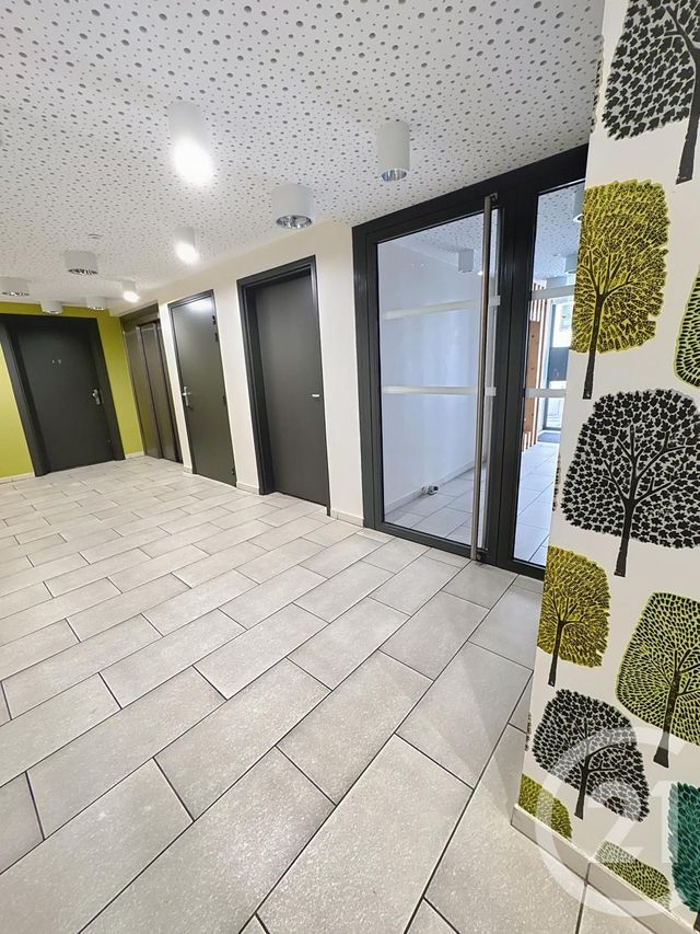 Appartement F3 &agrave; vendre - 3 pi&egrave;ces - 61,75 m2 - Decines Charpieu - 69 - RHONE-ALPES