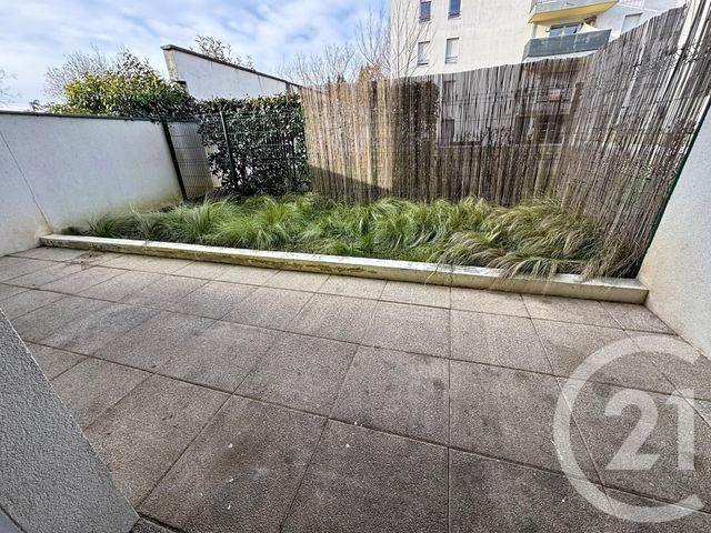 Appartement F3 &agrave; vendre - 3 pi&egrave;ces - 61,75 m2 - Decines Charpieu - 69 - RHONE-ALPES