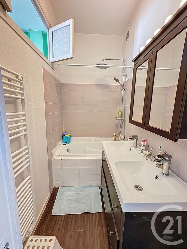 Appartement F4 &agrave; vendre - 4 pi&egrave;ces - 82,84 m2 - Lyon - 69007 - RHONE-ALPES