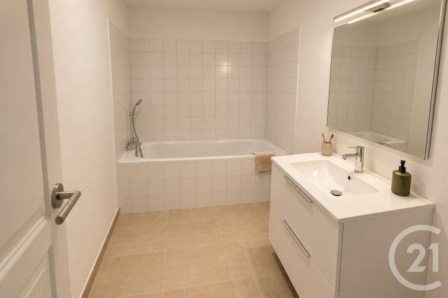 Appartement F3 &agrave; vendre - 3 pi&egrave;ces - 63,70 m2 - Lyon - 69007 - RHONE-ALPES