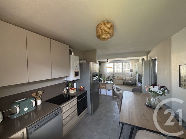 Appartement F3 bis &agrave; louer - 3 pi&egrave;ces - 76,50 m2 - Lyon - 69007 - RHONE-ALPES
