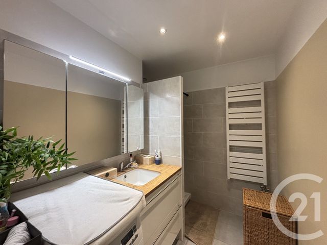 Appartement F3 bis &agrave; louer - 3 pi&egrave;ces - 76,50 m2 - Lyon - 69007 - RHONE-ALPES