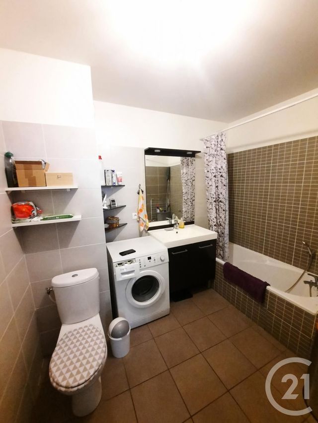 Appartement T2 &agrave; louer - 2 pi&egrave;ces - 44,60 m2 - Villeurbanne - 69 - RHONE-ALPES