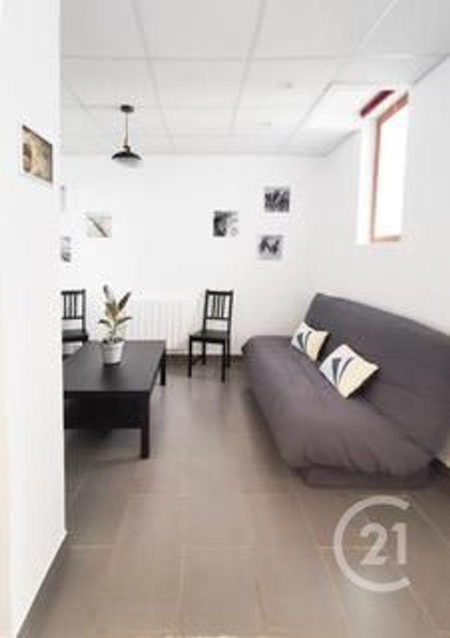 Appartement F3 &agrave; louer - 3 pi&egrave;ces - 70,70 m2 - Lyon - 69003 - RHONE-ALPES