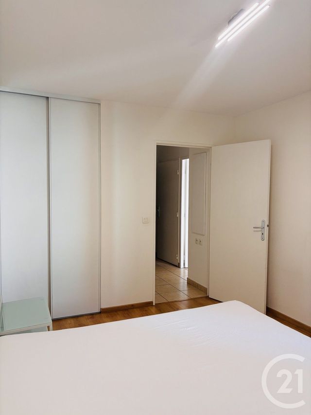 Appartement F2 &agrave; louer - 2 pi&egrave;ces - 43,01 m2 - Lyon - 69007 - RHONE-ALPES