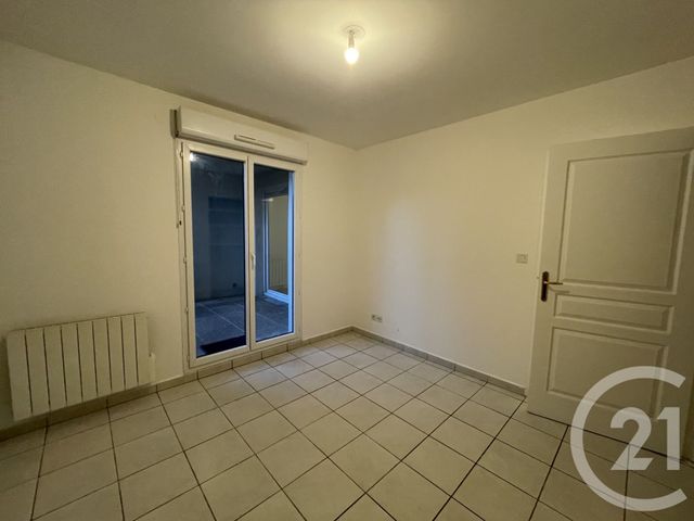 Appartement F2 &agrave; louer - 2 pi&egrave;ces - 39,34 m2 - Vaulx En Velin - 69 - RHONE-ALPES