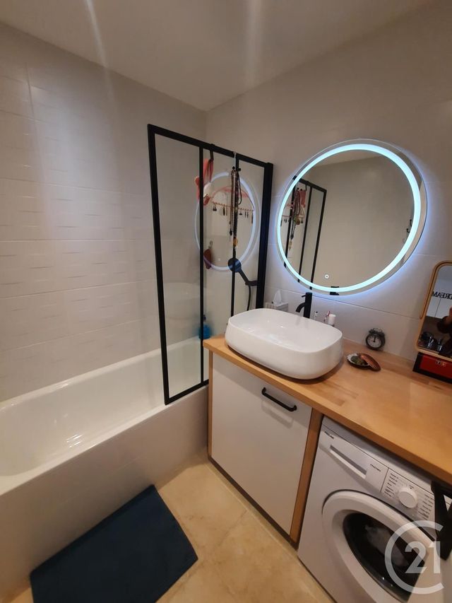 Appartement T2 &agrave; louer - 2 pi&egrave;ces - 49,97 m2 - Lyon - 69007 - RHONE-ALPES