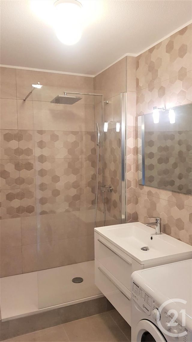 Appartement T3 &agrave; louer - 3 pi&egrave;ces - 63,50 m2 - Lyon - 69007 - RHONE-ALPES