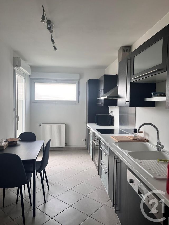 Appartement F3 &agrave; louer - 3 pi&egrave;ces - 68,52 m2 - Lyon - 69007 - RHONE-ALPES
