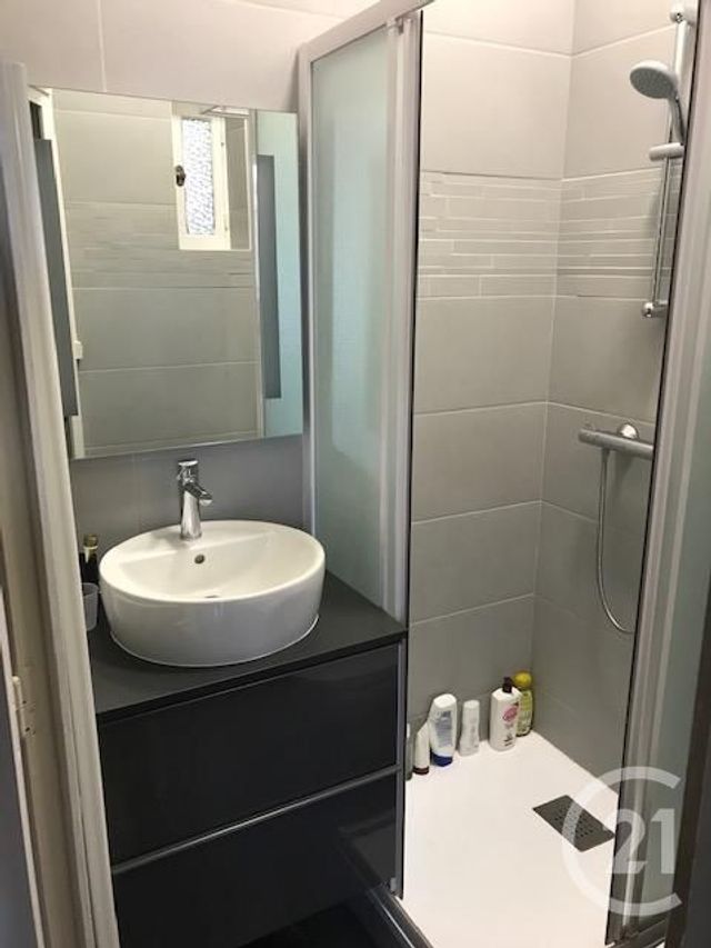 Appartement F2 &agrave; louer - 2 pi&egrave;ces - 38 m2 - Lyon - 69008 - RHONE-ALPES
