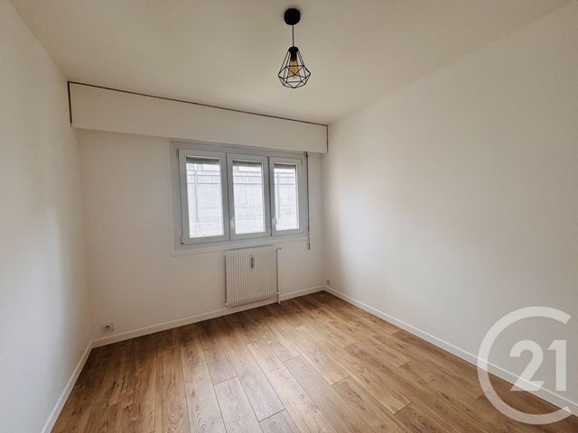 Appartement F3 &agrave; louer - 3 pi&egrave;ces - 68,48 m2 - Villeurbanne - 69 - RHONE-ALPES