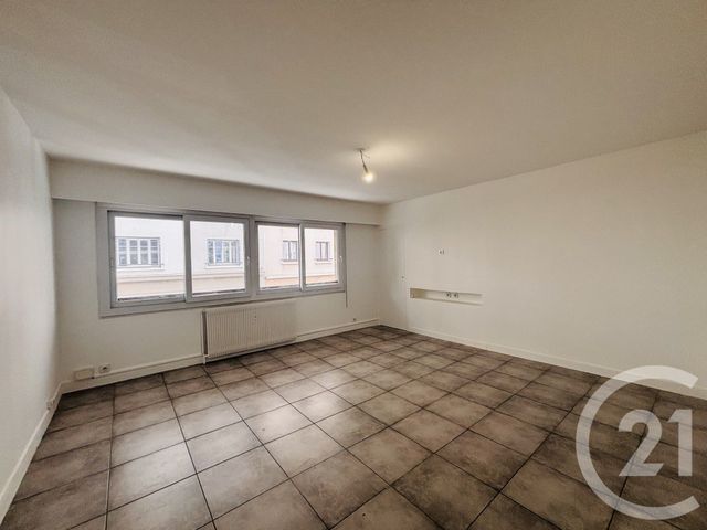 Appartement F3 &agrave; louer - 3 pi&egrave;ces - 68,48 m2 - Villeurbanne - 69 - RHONE-ALPES