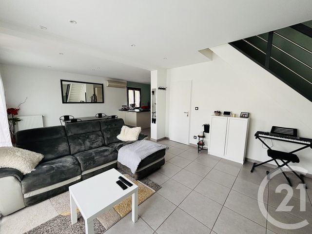 Maison &agrave; louer - 4 pi&egrave;ces - 90,69 m2 - Genas - 69 - RHONE-ALPES