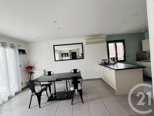 Maison &agrave; louer - 4 pi&egrave;ces - 90,69 m2 - Genas - 69 - RHONE-ALPES