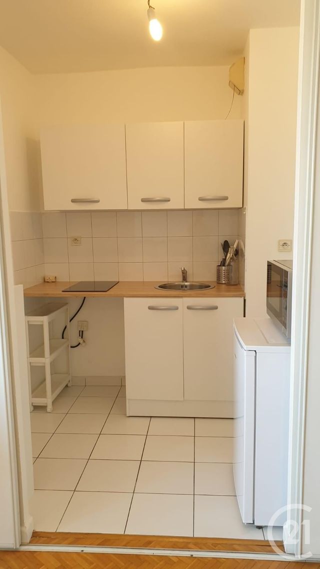 Appartement F1 &agrave; louer - 1 pi&egrave;ce - 33,20 m2 - Lyon - 69008 - RHONE-ALPES