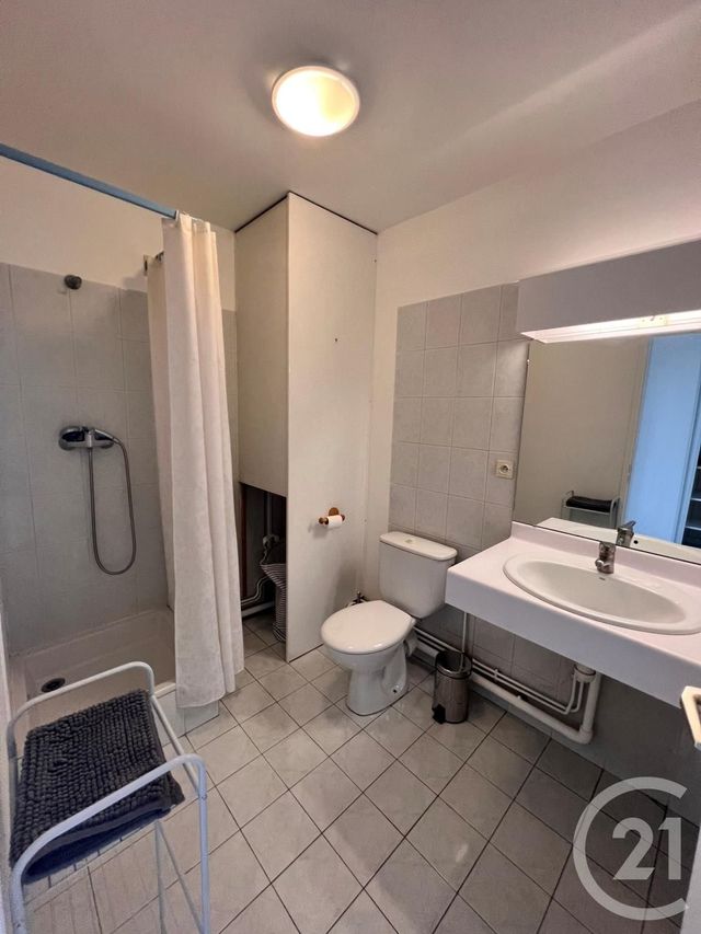 Appartement F1 &agrave; louer - 1 pi&egrave;ce - 33,20 m2 - Lyon - 69008 - RHONE-ALPES