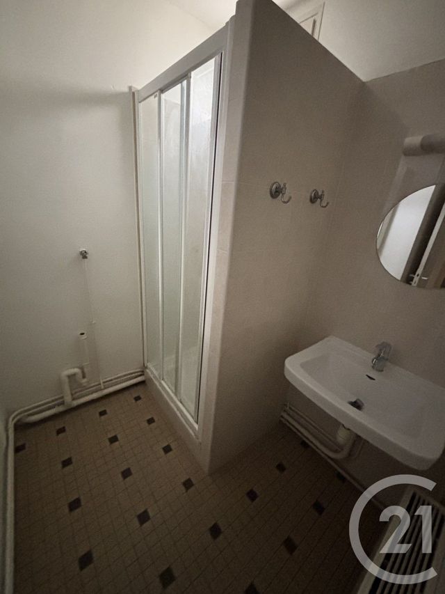 Appartement T1 &agrave; louer - 1 pi&egrave;ce - 37,82 m2 - Genay - 69 - RHONE-ALPES