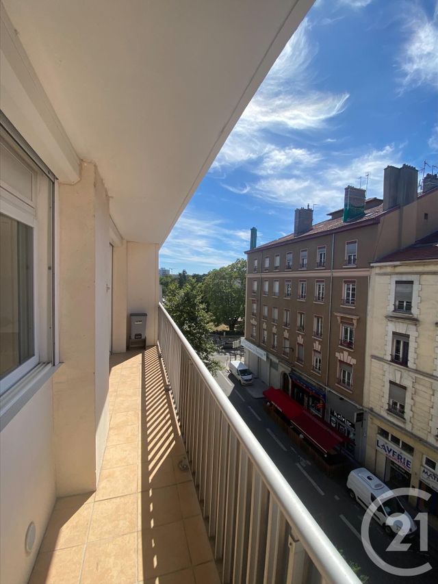 Appartement F3 bis &agrave; louer - 4 pi&egrave;ces - 62,24 m2 - Villeurbanne - 69 - RHONE-ALPES
