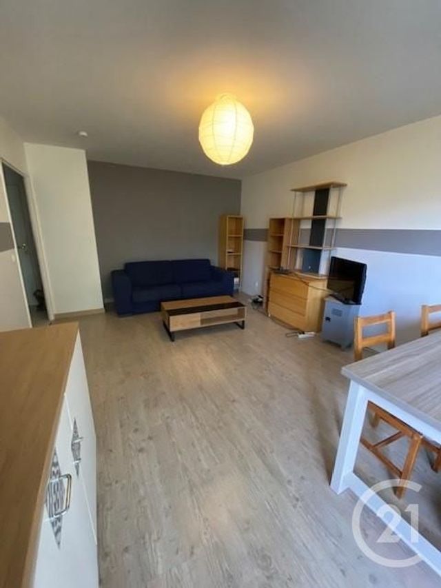 Appartement T2 &agrave; louer - 2 pi&egrave;ces - 49,73 m2 - Villeurbanne - 69 - RHONE-ALPES