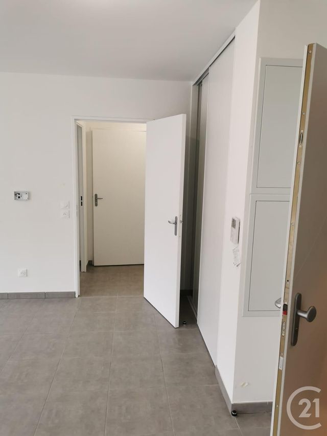 Appartement F2 &agrave; louer - 2 pi&egrave;ces - 53,83 m2 - Lyon - 69008 - RHONE-ALPES