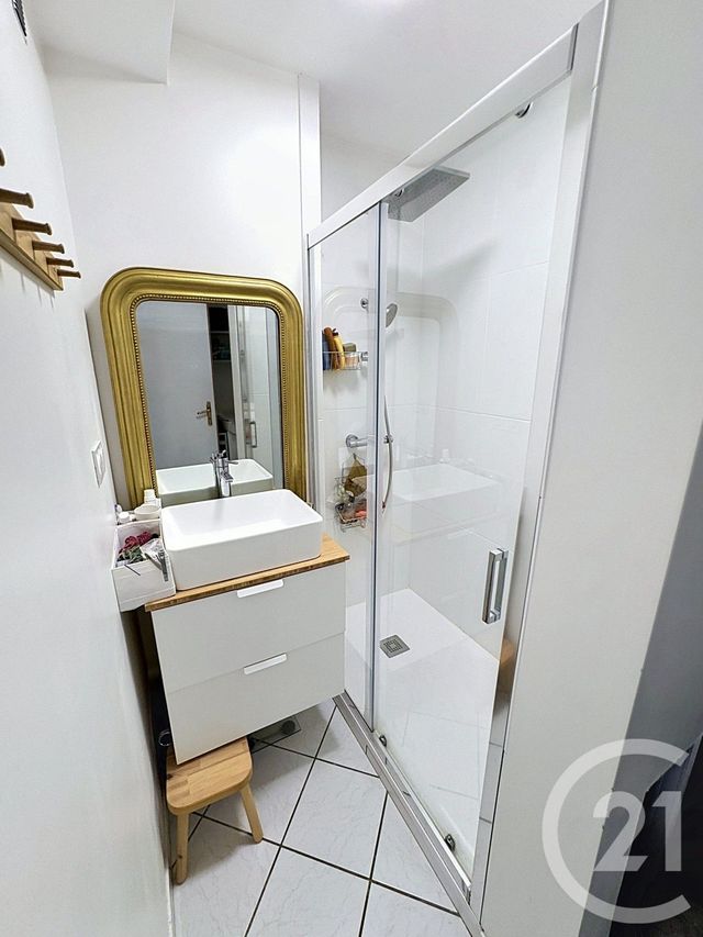 Appartement F3 &agrave; louer - 3 pi&egrave;ces - 73,31 m2 - Villeurbanne - 69 - RHONE-ALPES
