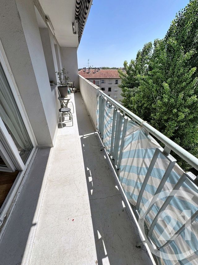 Appartement F3 &agrave; louer - 3 pi&egrave;ces - 73,31 m2 - Villeurbanne - 69 - RHONE-ALPES