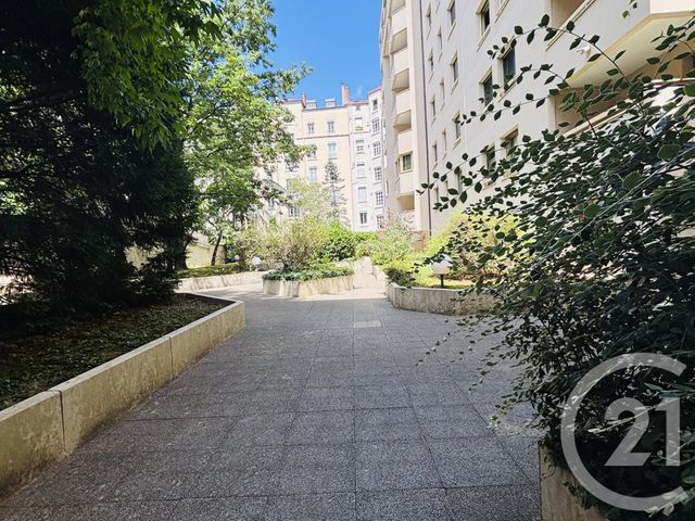 Appartement F4 &agrave; louer - 4 pi&egrave;ces - 86,18 m2 - Lyon - 69007 - RHONE-ALPES