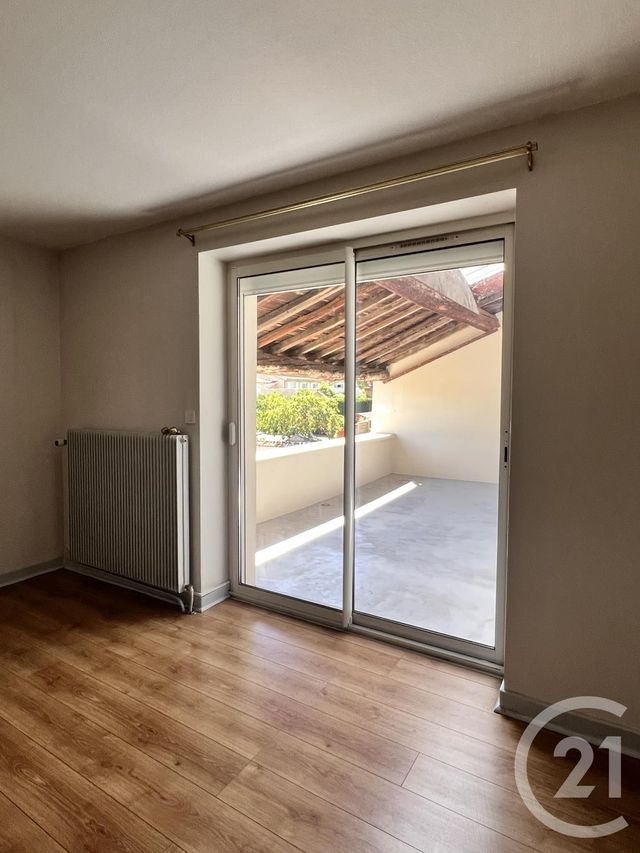 Maison &agrave; louer - 5 pi&egrave;ces - 127,69 m2 - Dommartin - 69 - RHONE-ALPES