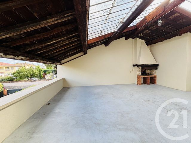 Maison &agrave; louer - 5 pi&egrave;ces - 127,69 m2 - Dommartin - 69 - RHONE-ALPES
