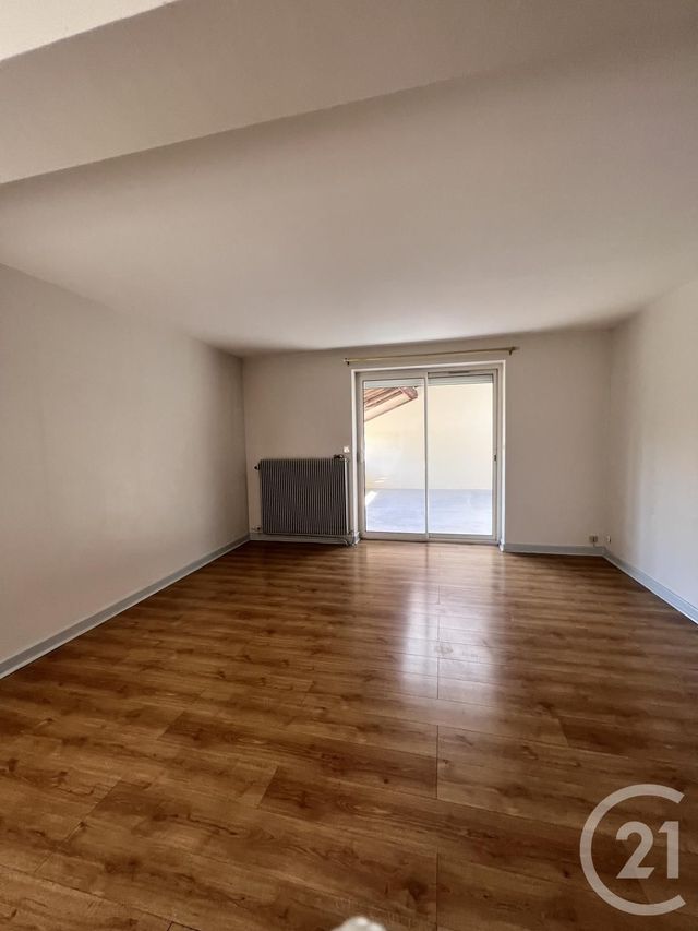 Maison &agrave; louer - 5 pi&egrave;ces - 127,69 m2 - Dommartin - 69 - RHONE-ALPES