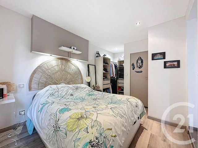 Maison &agrave; louer - 5 pi&egrave;ces - 119,88 m2 - Lyon - 69008 - RHONE-ALPES