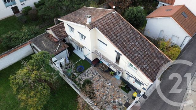 Maison &agrave; louer - 5 pi&egrave;ces - 119,88 m2 - Lyon - 69008 - RHONE-ALPES
