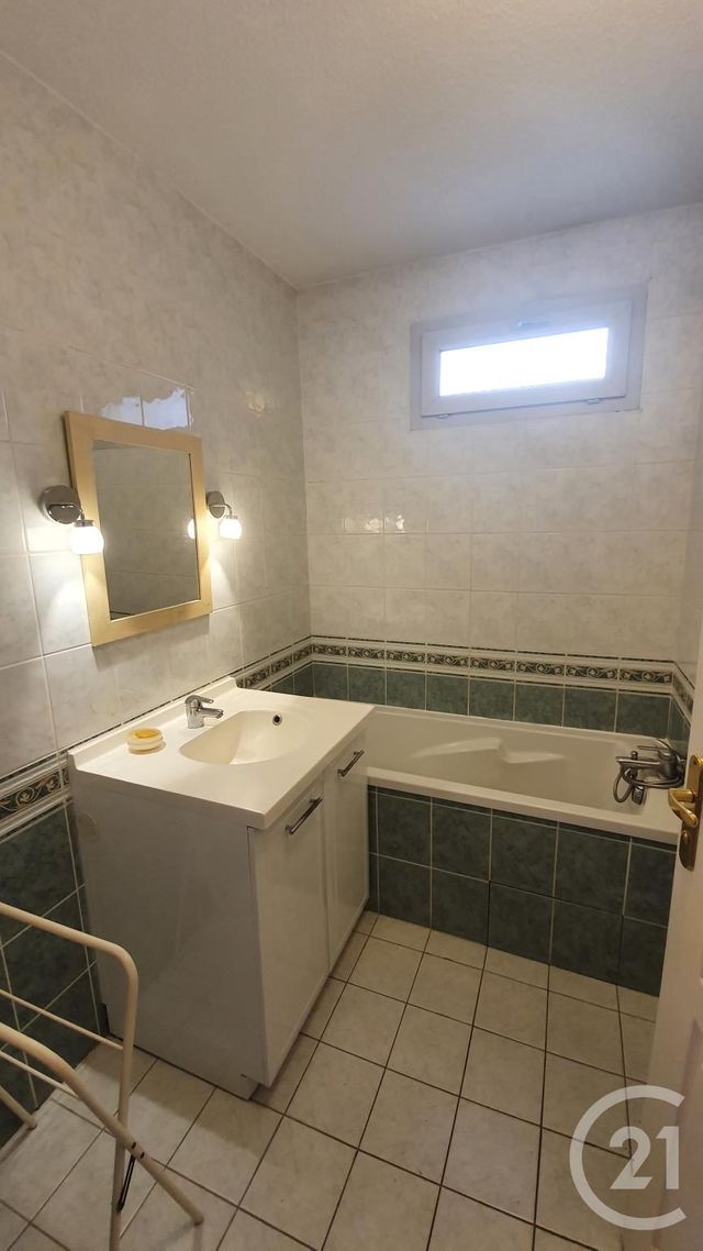 Appartement F1 &agrave; louer - 2 pi&egrave;ces - 48,55 m2 - Lyon - 69007 - RHONE-ALPES