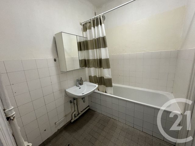 Appartement T4 &agrave; louer - 3 pi&egrave;ces - 98,93 m2 - Lyon - 69007 - RHONE-ALPES