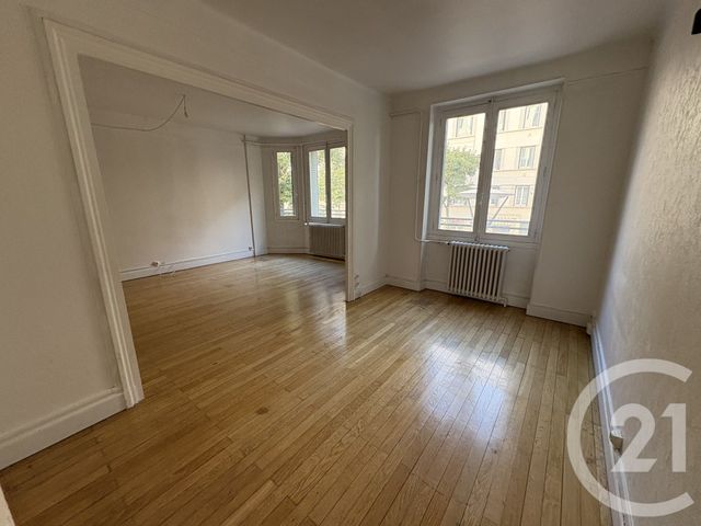 Appartement T4 &agrave; louer - 3 pi&egrave;ces - 98,93 m2 - Lyon - 69007 - RHONE-ALPES