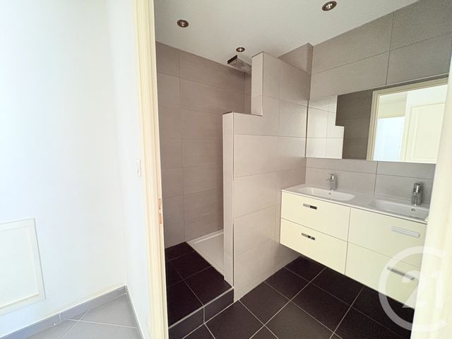 Appartement T3 &agrave; louer - 3 pi&egrave;ces - 70,69 m2 - Lyon - 69003 - RHONE-ALPES