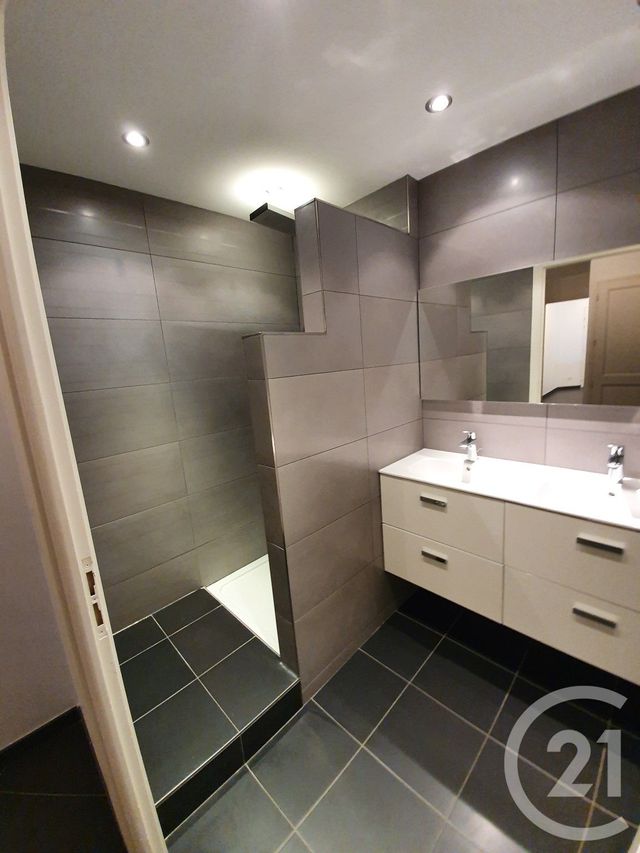 Appartement T3 &agrave; louer - 3 pi&egrave;ces - 70,69 m2 - Lyon - 69003 - RHONE-ALPES