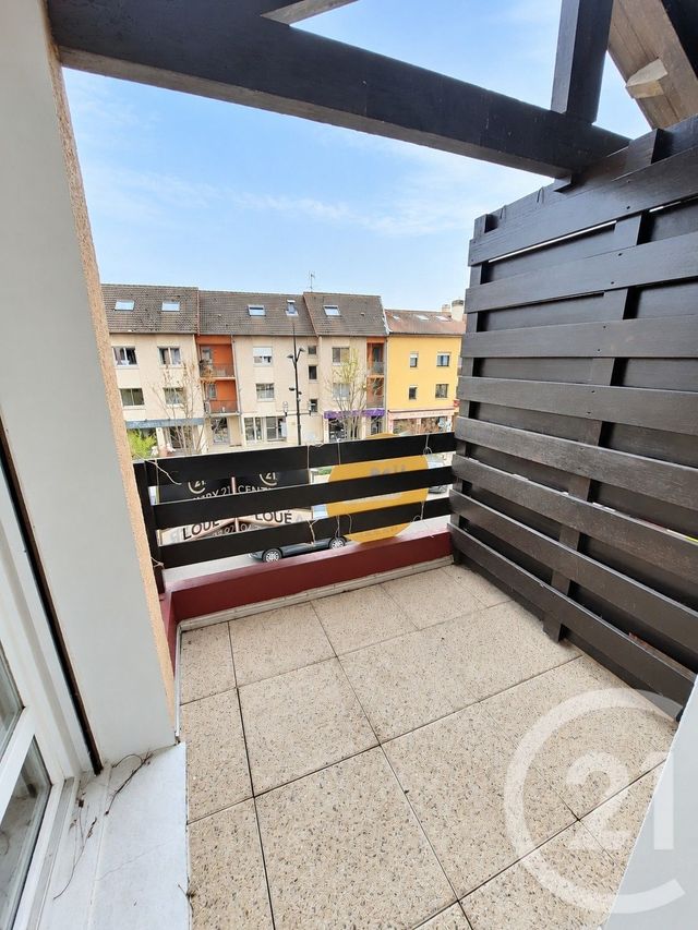Appartement T2 &agrave; louer - 2 pi&egrave;ces - 46,75 m2 - Genas - 69 - RHONE-ALPES