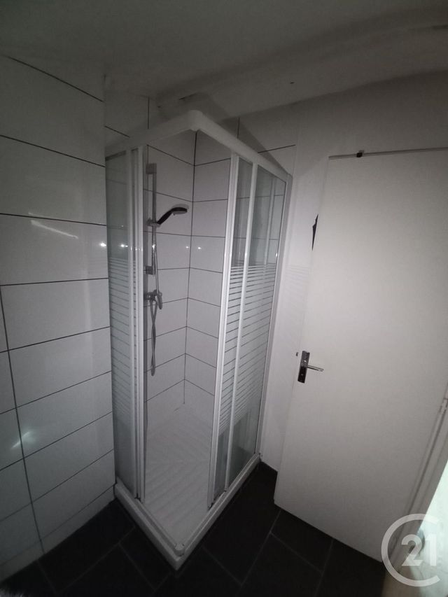 Appartement Studio &agrave; louer - 1 pi&egrave;ce - 14,72 m2 - Lyon - 69007 - RHONE-ALPES