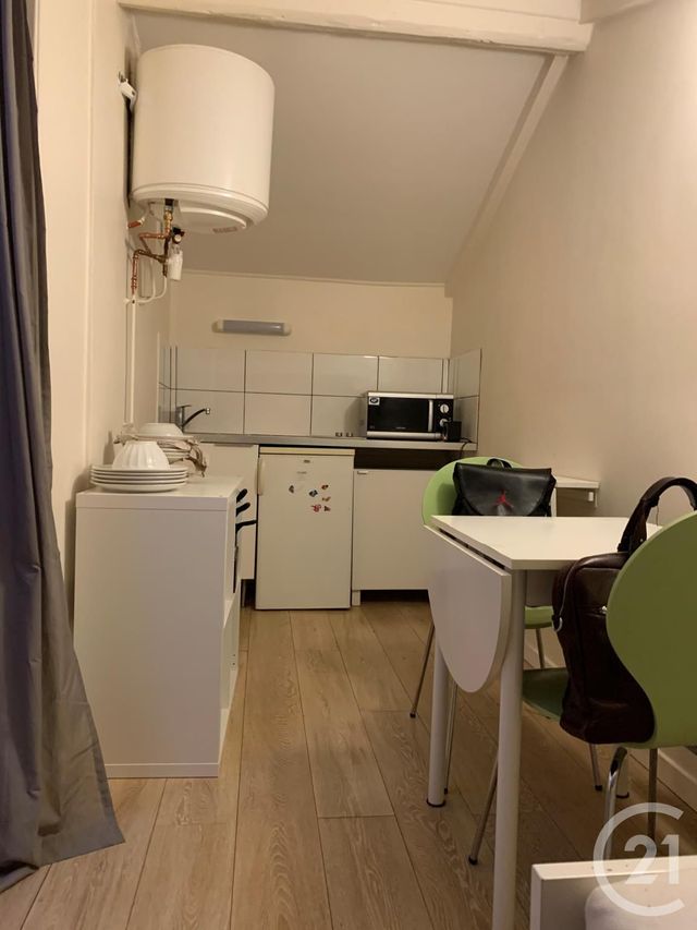 Appartement Studio &agrave; louer - 1 pi&egrave;ce - 14,72 m2 - Lyon - 69007 - RHONE-ALPES