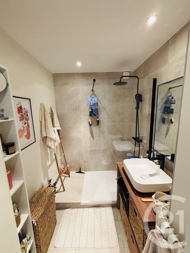 Appartement F3 &agrave; louer - 3 pi&egrave;ces - 56,89 m2 - Lyon - 69007 - RHONE-ALPES