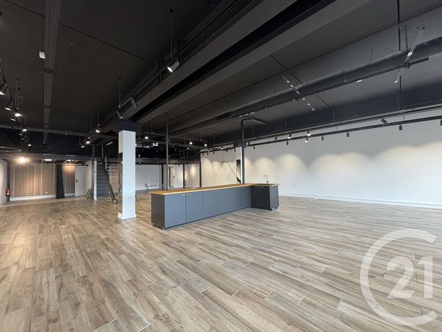 Local commercial à louer - 220.0 m2 - 69 - Rhone