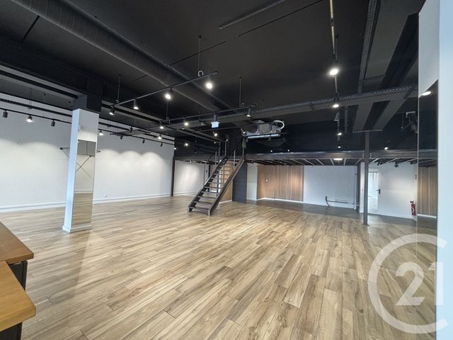 Local commercial à louer - 220.0 m2 - 69 - Rhone