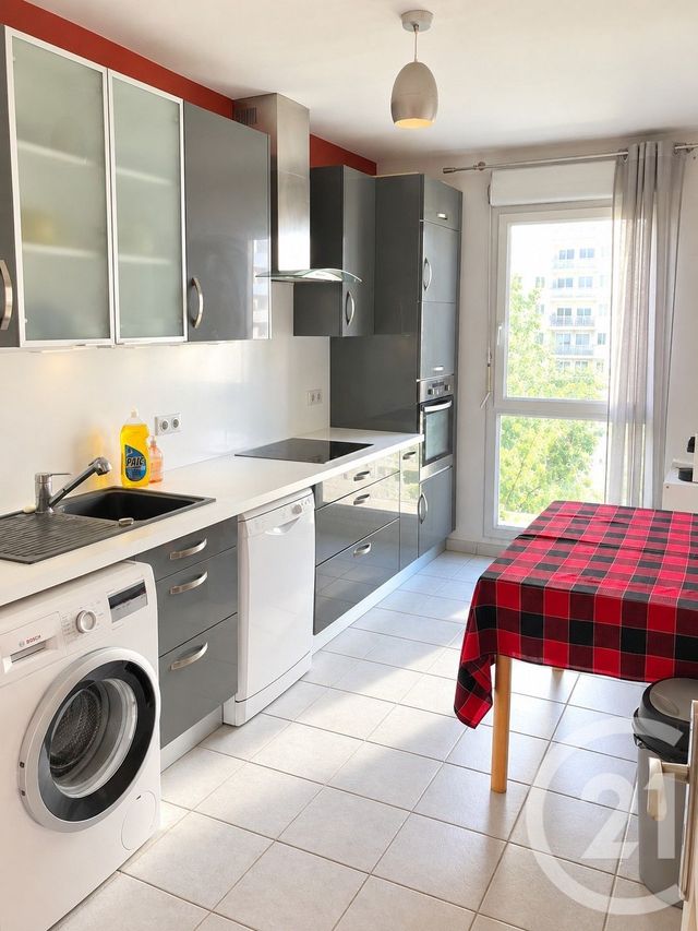 Appartement F3 &agrave; louer - 3 pi&egrave;ces - 72,88 m2 - Lyon - 69007 - RHONE-ALPES
