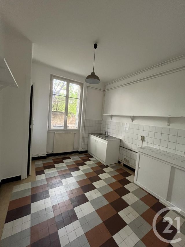 Appartement F2 &agrave; louer - 2 pi&egrave;ces - 55,52 m2 - Lyon - 69007 - RHONE-ALPES
