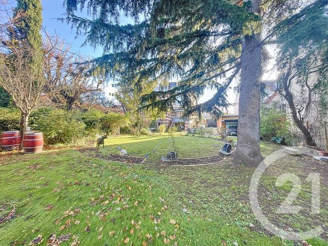 Maison à vendre - 7 pièces - 181,93 m2 - Nanterre - 92 - ILE-DE-FRANCE