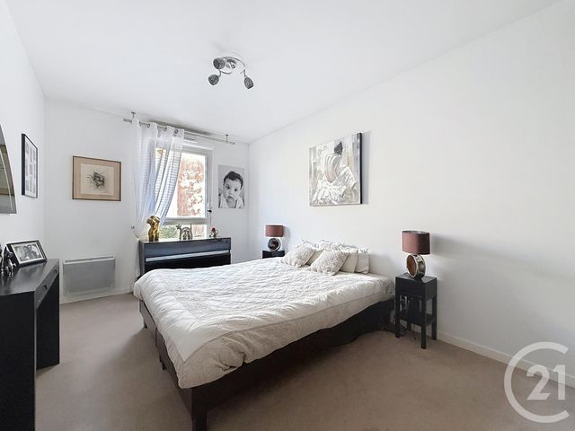 Appartement F4 &agrave; vendre - 4 pi&egrave;ces - 81 m2 - Nanterre - 92 - ILE-DE-FRANCE