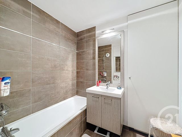 Appartement F4 &agrave; vendre - 4 pi&egrave;ces - 81 m2 - Nanterre - 92 - ILE-DE-FRANCE