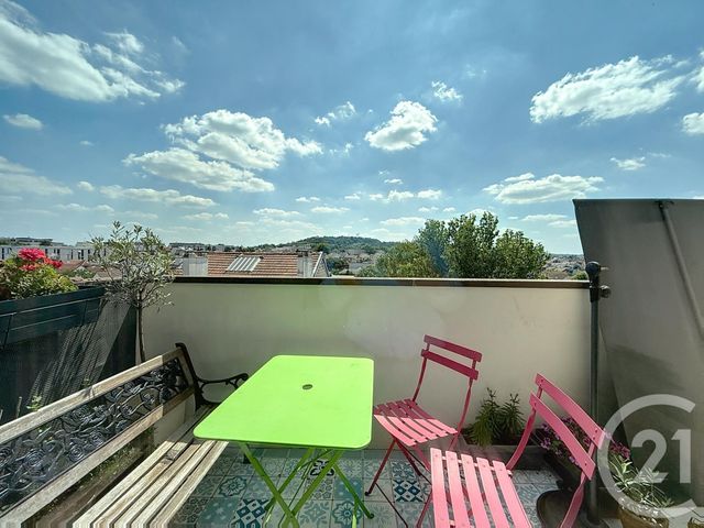 Appartement &agrave; vendre - 4 pi&egrave;ces - 82 m2 - Nanterre - 92 - ILE-DE-FRANCE