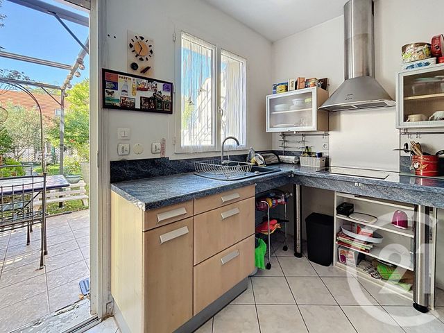 Appartement F2 à louer - 2 pièces - 51,75 m2 - Nanterre - 92 - ILE-DE-FRANCE